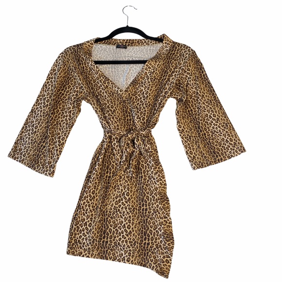 Cosabella Other - Cosabella ❤︎ Anouk Short Silk Wrap Front Tie Robe ❤︎ Leopard Print ❤︎ Size Small
